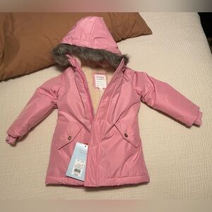 Cat and Jack NWT winter puffer coat 5T pink with hood